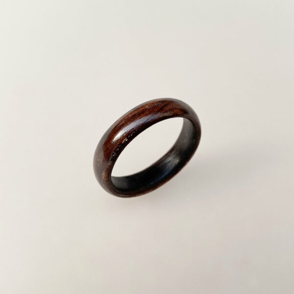 Houten ring op maat (lak) - Afbeelding 4