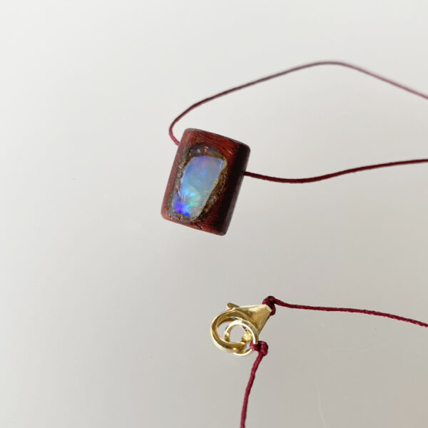 Padoek hanger met opaal