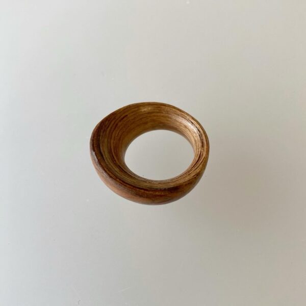 Kersenhouten statement ring (maat 18) - Afbeelding 3