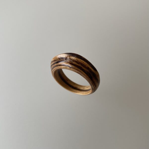 Zebrano statement ring (maat 18) - Afbeelding 2